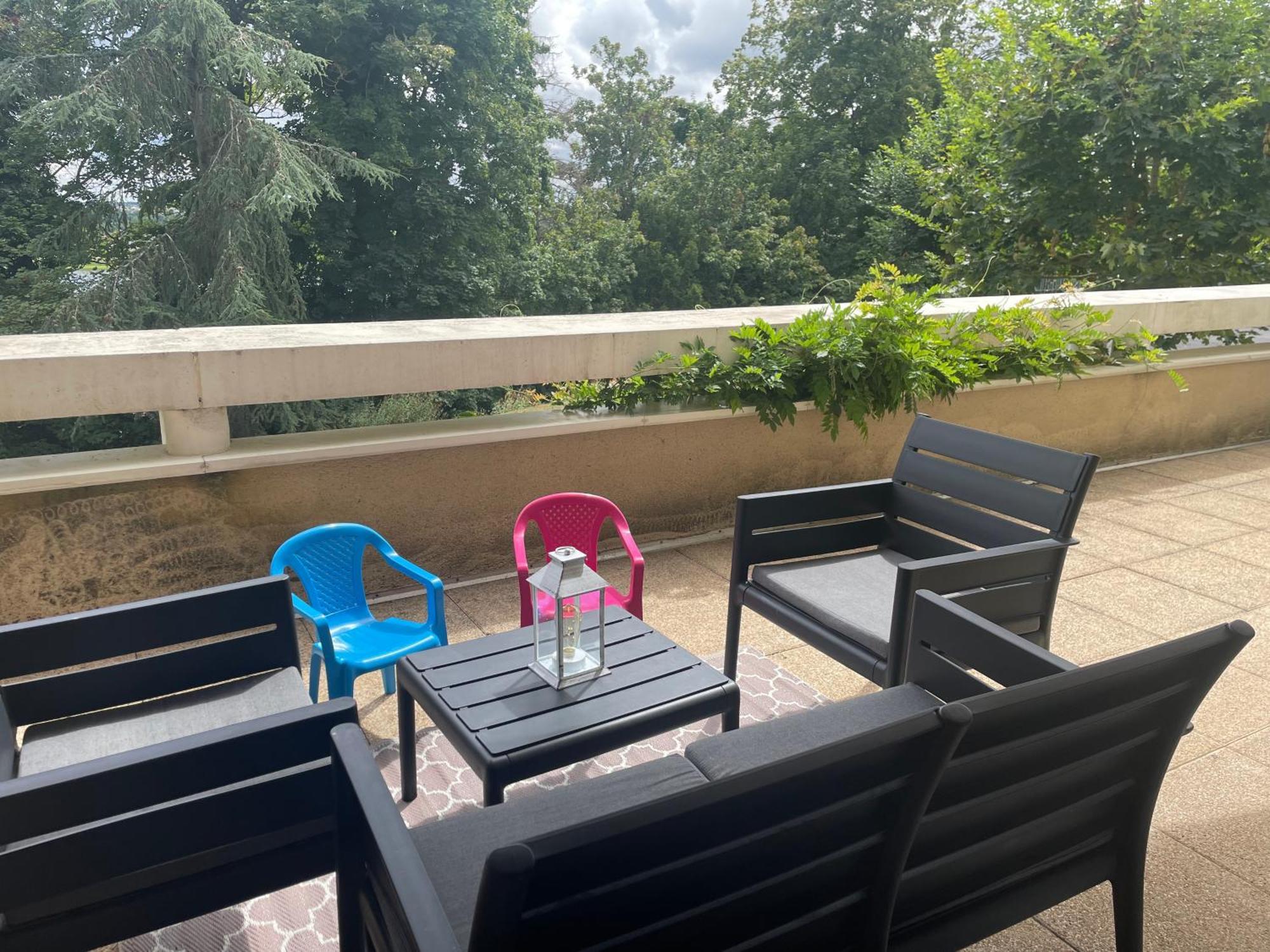 Appartement Avec Parking & Linge Inclus & Local Velos Blois Luaran gambar