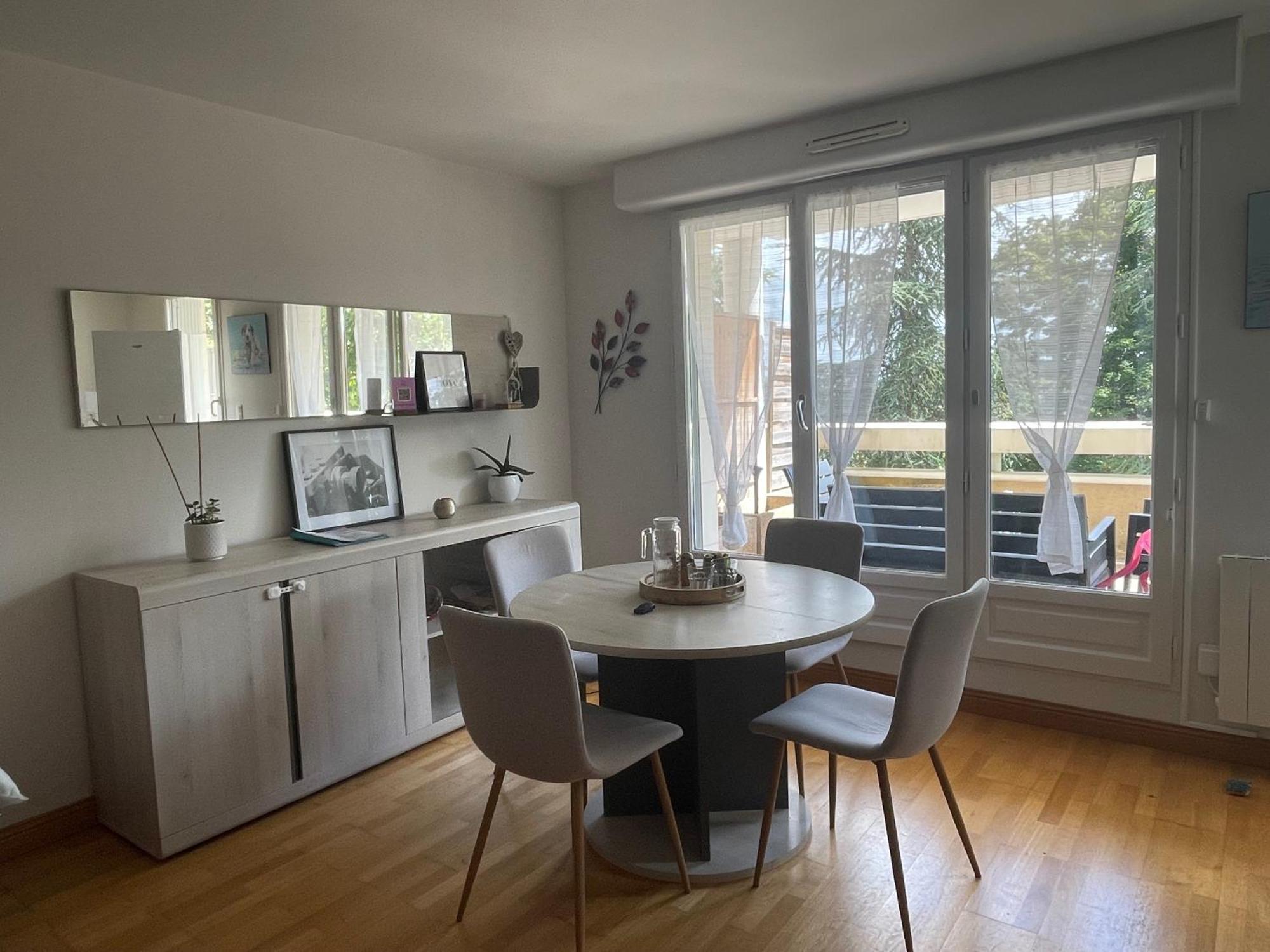 Appartement Avec Parking & Linge Inclus & Local Velos Blois Luaran gambar